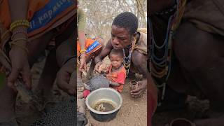 Hadzabe Tribe Dad amp Kid Morning Mealsshortsfeed hadzabetribe [upl. by Darwen]