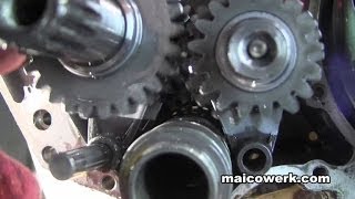 2004 Maico 500 Rebuild Part 3 Splitting the cases [upl. by Jackelyn]