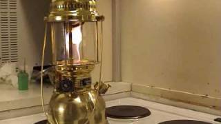 Lighting a Petromax lantern using alcohol [upl. by Harod]