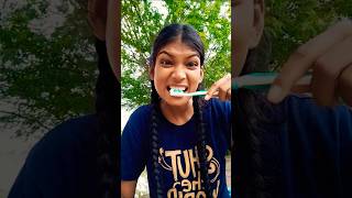 How to use toothpaste 😱😳🤣 funny shorts [upl. by Lemmueu]