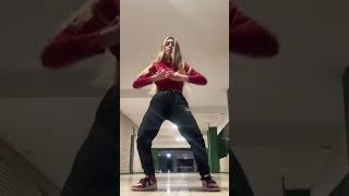 Bailando el trend de Tiktok de Delincuente de Anuel AA amp Ñengo Flow amp Tokischa holidayswithshorts [upl. by Elatnahs557]