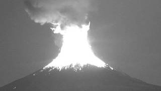 Eruption of Popocatépetl volcano 18 April 2016 [upl. by Zurheide]