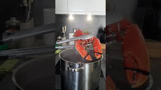 Homard à la bigoudène [upl. by Herahab]