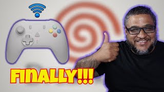 FINALLY NEW Sega Dreamcast WIRELESS controller from RETRO FIGHTERS [upl. by Ibob]