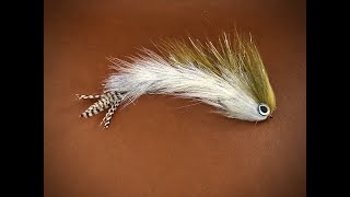 Fly Tying Pike and Musky bucktail game changer [upl. by Xuaeb]