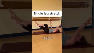 Pilates enchaînement single leg stretch et double leg stretch avec Lidwine [upl. by Darline392]