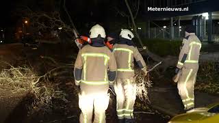 Hakken en zagen voor de brandweer Meppel [upl. by Rieth]