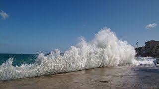 Grandes marées à SaintMalo  4 août 2015 [upl. by Naziaf366]