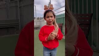 EL CHICLE EN EL PELO 😣 alfredolarin comedy short share comedy viralvideo funny yt [upl. by Ecirtel]