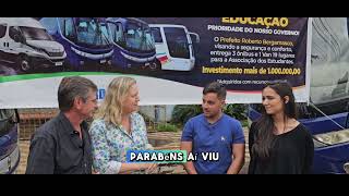 Prefeito Roberto Bergamasco entrega 3 Ônibus e uma Van para Associação dos Estudantes de Perdizes MG [upl. by Suzzy]