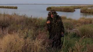 Trajes de camuflaje para poder fotografiar naturaleza respetando su medio [upl. by Htieh]