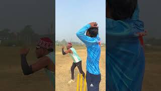 Bat 🏏 और Ball 🎾 कि लड़ाई 😱❤️ cricket shorts ytshorts trending foryoupage reels love top [upl. by Rhianon771]