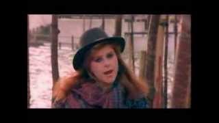 Kirsty MacColl  A New England [upl. by Aisa]