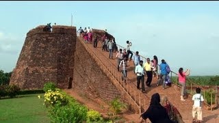 കാസർകോട് ഹണിട്രാപ്പ് സംഘം പൊലീസ് പിടിയിൽ  Honey Trap  Kasaragod [upl. by Bowe]