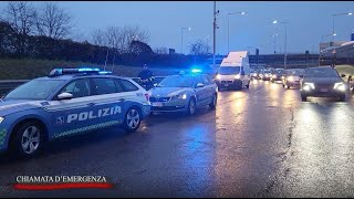 Polizia Stradale in azione in emergenza a Milano  Chiamata demergenza 24022024 [upl. by Uni47]