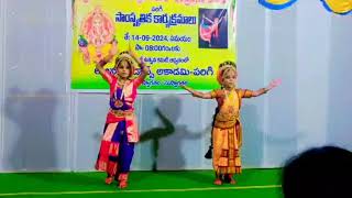 Veeksha vignitha sisters dance performance [upl. by Heddi321]