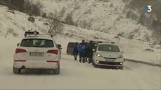 Des pneus neige obligatoires dans certaines communes des Pyrénées [upl. by Hosbein508]