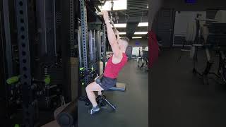 Upper back pulldown vs lat pulldown [upl. by Marl]