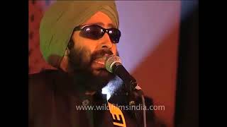 Rabbi Shergill  King of Punjabi amp Rock fusion sings Tere bin live [upl. by Frants]