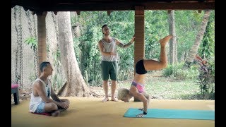 Ashtanga Yoga  Transitions between Utkatasana and Virabhadrasana [upl. by Ahsenhoj]