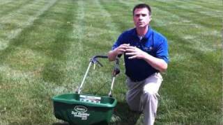 Using a Lawn Spreader with the Scotts EdgeGuard Feature with Stuart Scotts Associate [upl. by Mahsih698]