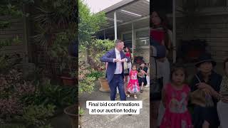 The final 50 seconds of today’s auction auction auctioneer sellingahome [upl. by Belayneh382]