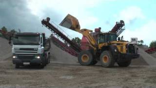 KOMATSU WA4306 WHEEL LOADER LOADING 17 CBM DAF TRUCK 2 [upl. by Anawait282]