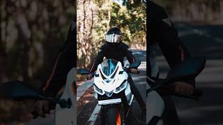 Aprilia RS 457 VS KTM RC390 [upl. by Keverian]