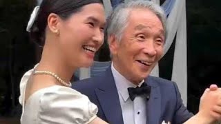 堺小春さん 結婚式で 父・堺正章さんと幸せスマイル 「関わってくれた全ての皆さんありがとう」 母・岡田美里さんも感激 [upl. by Anawit]