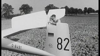 WGC World Gliding Championships 1968 Leszno Polen Segelflugweltmeisterschaften 1968 ZDF Beitrag [upl. by Hnahym]