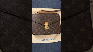 Louis Vuitton Pochette Métis [upl. by Jelle538]