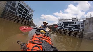 How to go Through a Lock Mississippi River [upl. by Araed]