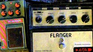 ADA flanger 90s RI Vs ibanez digital flanger  L series [upl. by Maurizio]