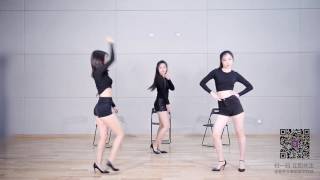 【AOA】 Mini Skirt 三人演示 [upl. by Neiviv]