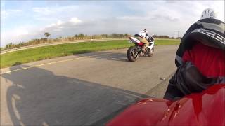 2013 Triumph Daytona 675 vs 2007 GSXR 600 [upl. by Brubaker218]