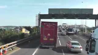 Crossing the Queen Elizabeth II Bridge by Bus Ensign X80 [upl. by Rind]