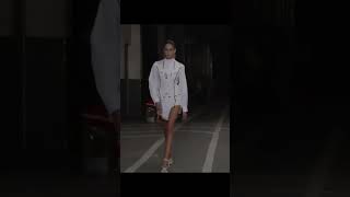 Kaia Gerber for OffWhite Spring 2019 fashionmagazine fashionshow runwaycollection [upl. by Demmahom]