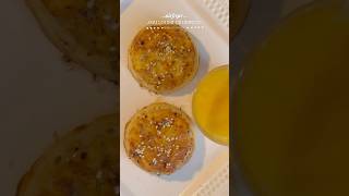 Halloumi crumpets 😍🤤easyrecipeinhome breakfast easyrecipe crumpet halloumi [upl. by Ellenej]