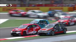 2017 Bahrain TCR Round 4 Clip Borkovics first time [upl. by Elok]