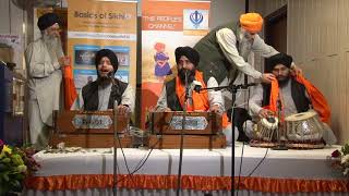 Gur Nanak Jin Suniya Paekhiya by Bhai Satvinder Singh amp Harvinder Singh Delhi Wale Nov 2013 [upl. by Romney]