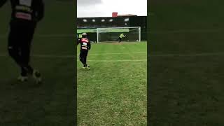 VIDEO  Malcuit tiro in porta e gol durante lallenamento [upl. by Aiuqenehs]