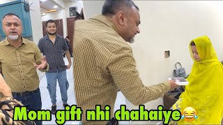 Mama ko papa se gift nhi chahaiye😂  papa ghussa hogai🥲 funny vlog😂 [upl. by Yduj]