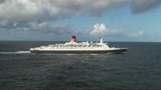 Cunards QE2 and QM2 at sea in Tandem Transatlantic Sailing  16th to 22nd October 2008 [upl. by Aicenra]