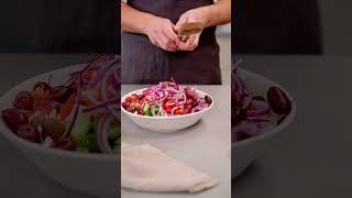 Gresk salat 🫑🍅 howto recipe greeksalad [upl. by Ennad]