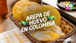 Así se prepara la Arepa de Huevo  Comida típica de Colombia [upl. by Einnel]