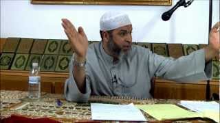 Reciting AlFatiha behind the Imam by Imam Karim AbuZaid [upl. by Yremogtnom552]