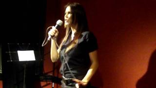 Stand Up Mas Te Vale Bar Ursula Vargues [upl. by Malsi]