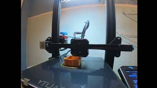 creality ender 3 v2 3d printing a Christmas gift box part 1 [upl. by Odranreb]