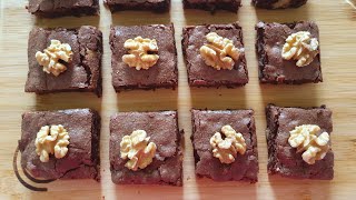 BROWNIES AUX NOIX FACILE ET RAPIDE [upl. by Letnahc]