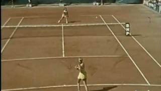 Chris Evert vs Martina Navratilova 1975 French Open Clip [upl. by Kimbra]